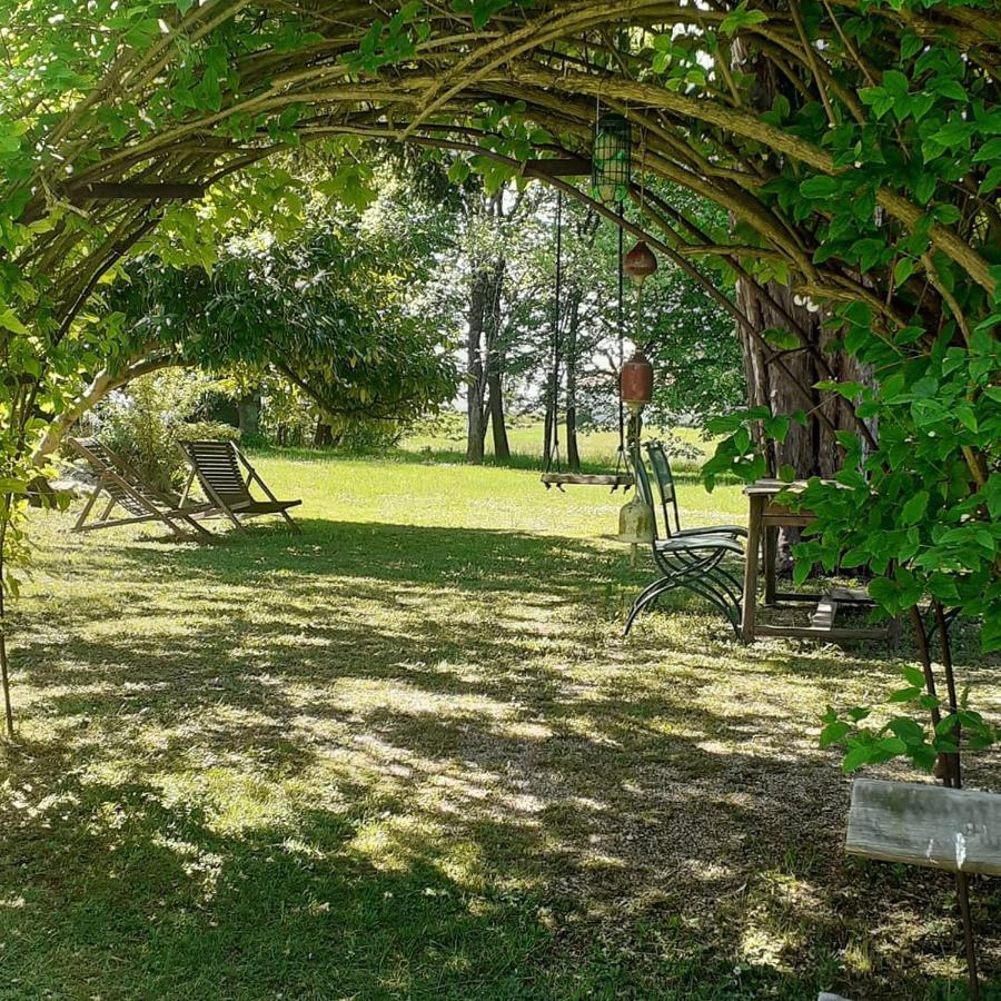 Maison Blanche Cherval 外观 照片
