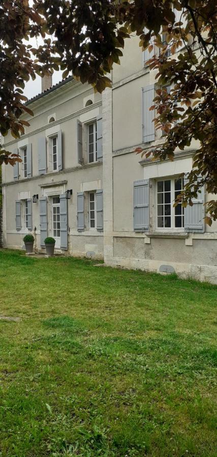 Maison Blanche Cherval 外观 照片